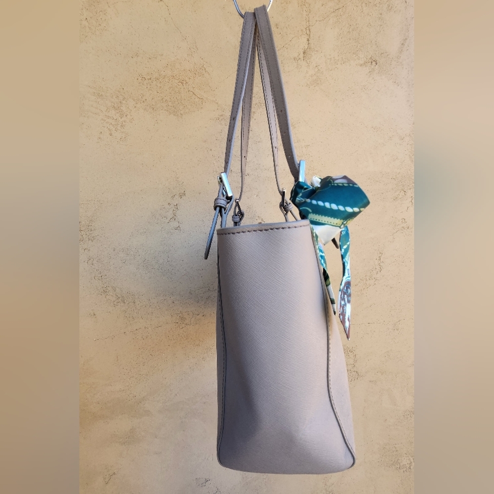 Tory Burch Light Grey Saffiano Leather Tote Bag - Picture 4 of 12